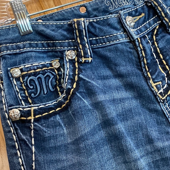 Miss me size 27 mid rise boot π - Picture 3 of 11